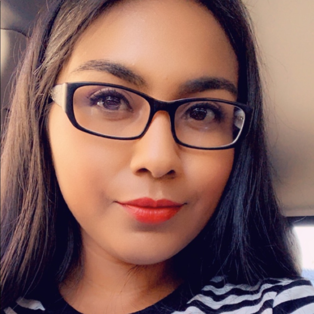 Meet your Posher, Valerie